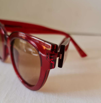 Lily Sunglasses Red Transparent